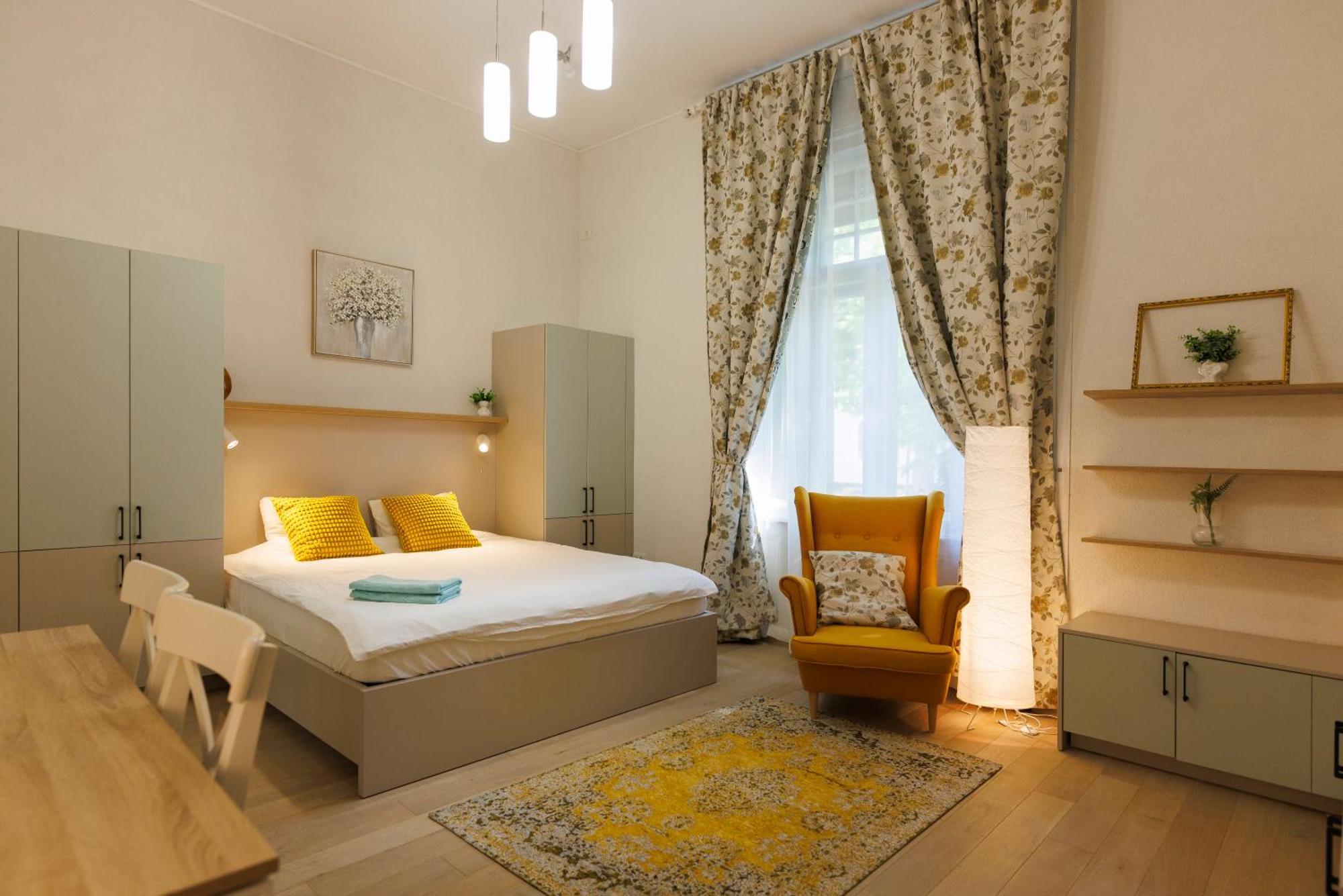 Victoriei Square Apartment Temesvár Kültér fotó